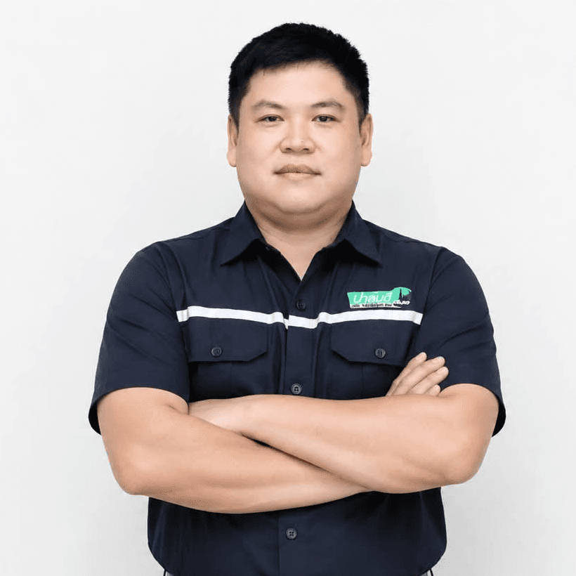 คุณศราวุธ แซ่ฉั่ว